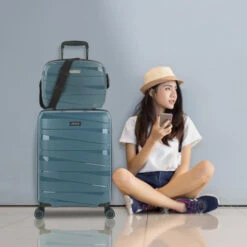 Maletas De Cabina Stuttgart Rigida/Blanda Con Capacidad De 33 L -Almacenamiento De Viaje azul metalico sku 16161601 05090993 xxl