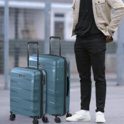 Maletas Mediana Stuttgart Rigida/Blanda Con Capacidad De 58 L 28 Maletas Mediana Stuttgart Rigida/Blanda Con Capacidad De 58 L -Almacenamiento De Viaje azul metalico sku 16341216 48560342 xxl