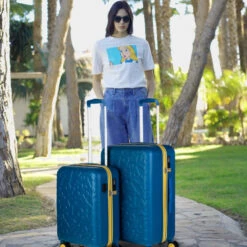 Juego De Maletas (Cabina Y Mediana) Lois Rígidas Con Capacidad De 90 L Color 23 Juego De Maletas (Cabina Y Mediana) Lois Rígidas Con Capacidad De 90 L Color -Almacenamiento De Viaje azul sku 16041860 01260278 xxl