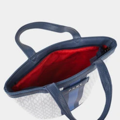 Dkny-636 Mini Tote Signature Stripe 21 Dkny-636 Mini Tote Signature Stripe -Almacenamiento De Viaje blue suede combo sku 16663510 46370266 xxl