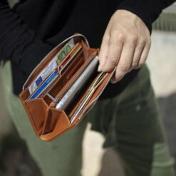 Cartera De Mujer Cimarron Shasta En Polipiel -Almacenamiento De Viaje camel sku 16042417 10480115 xxl