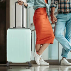 Maleta 60 Cms Mediana Skpat Lisboa Rígida En Abs Extensible Con Capacidad De 65L Tsa Integrado -Almacenamiento De Viaje verde sku 16062186 04220466 xxl